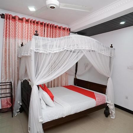 Shirantha Hotel Galle Buitenkant foto