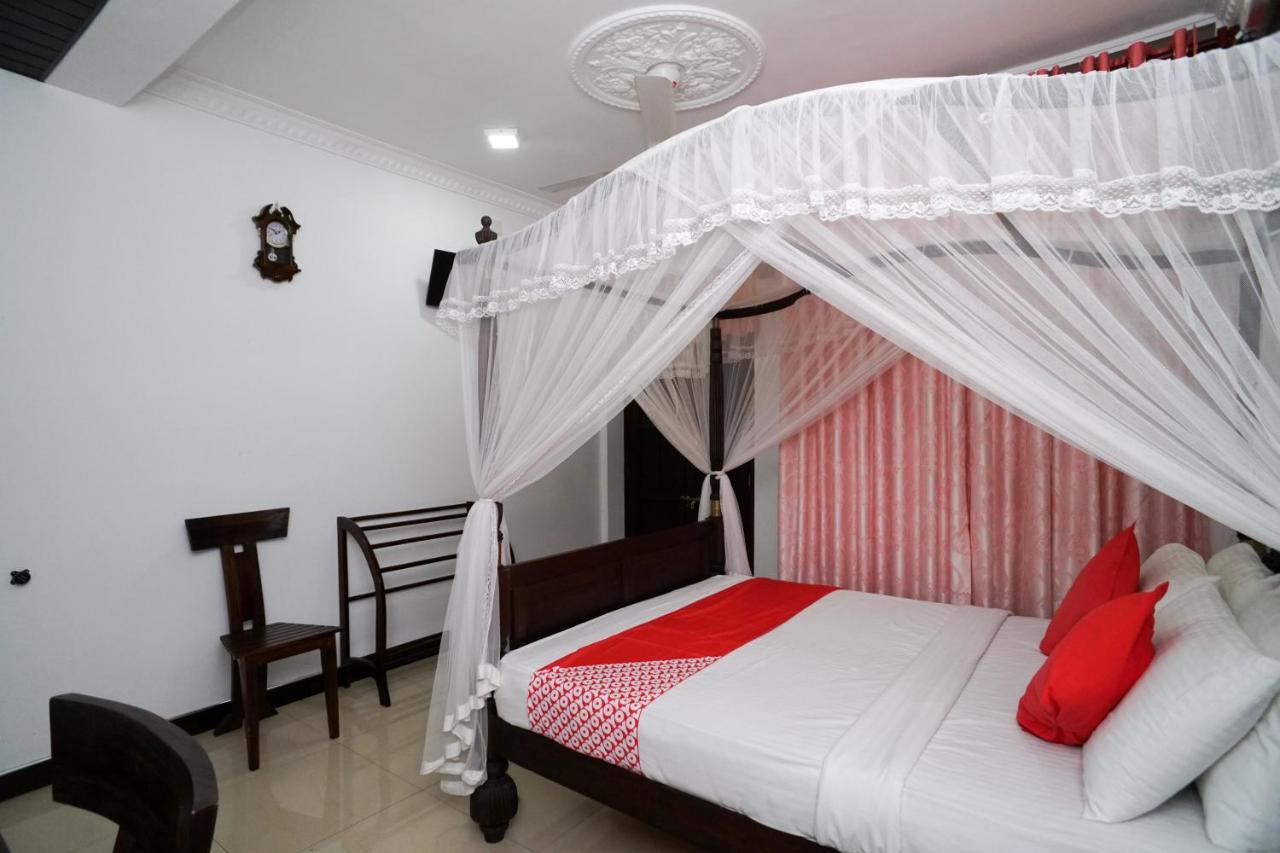 Shirantha Hotel Galle Buitenkant foto