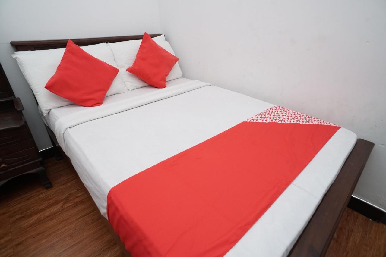 Shirantha Hotel Galle Buitenkant foto