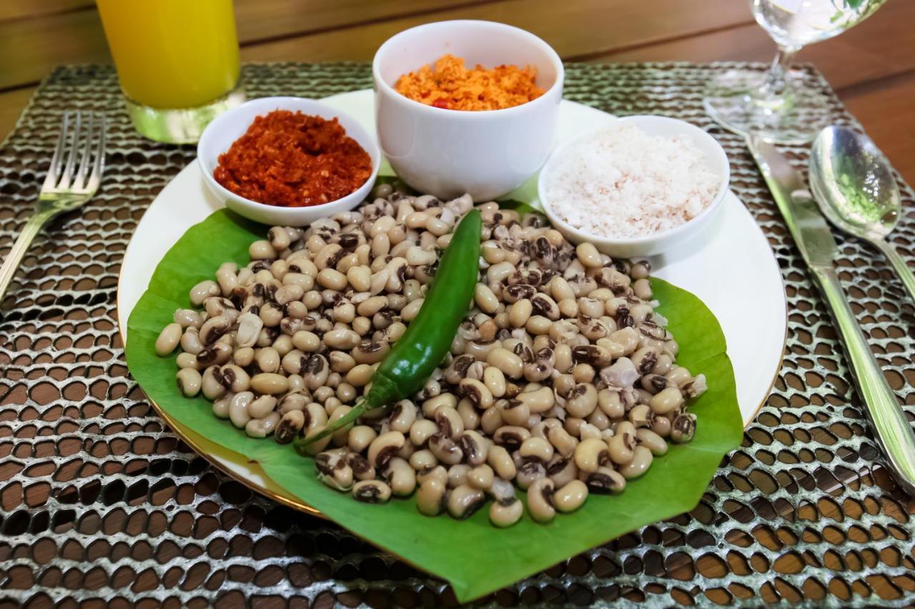 Shirantha Hotel Galle Buitenkant foto